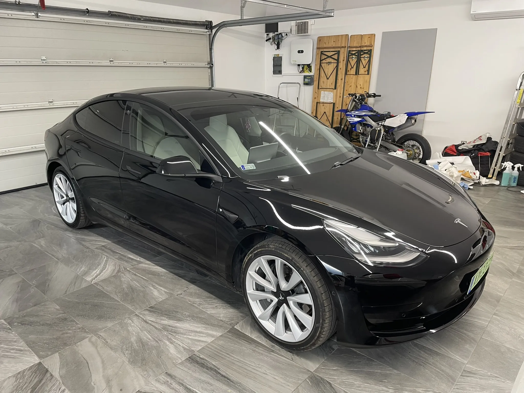 Tesla Model 3 | Króm eltüntetés / Chrome Delete (Fekete)