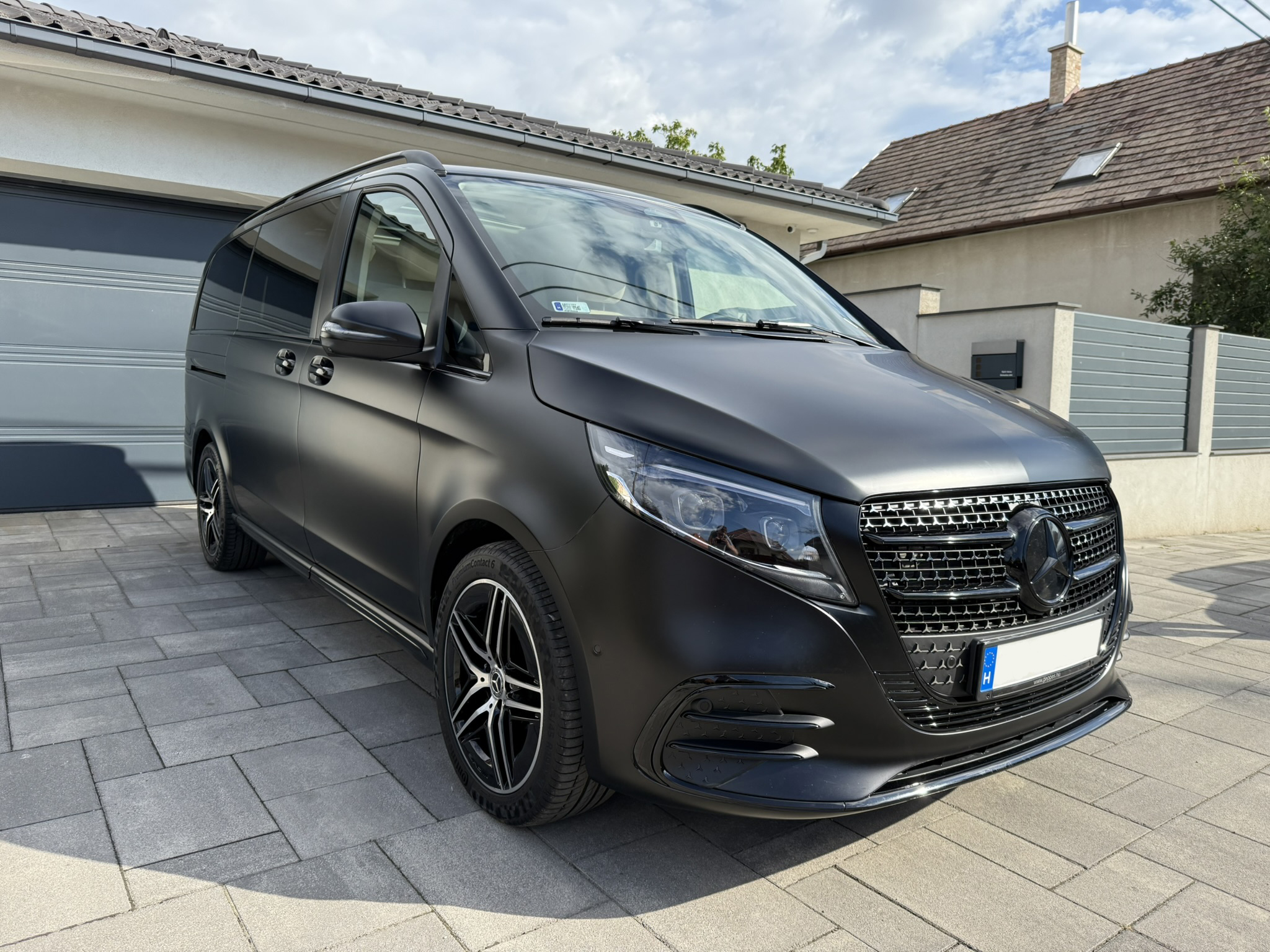 Mercedes V300d | Króm eltüntetés / Chrome Delete + Komplett matt PPF